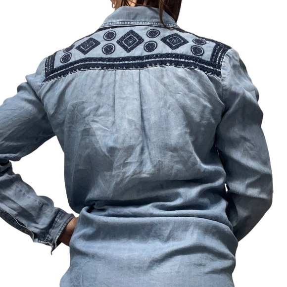 Anthropologie Thread & Supply Chambray Button Down Shirt Medium - Picture 3 of 11